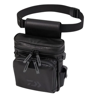 DAIWA LIGHT GAME POUCH BLACK